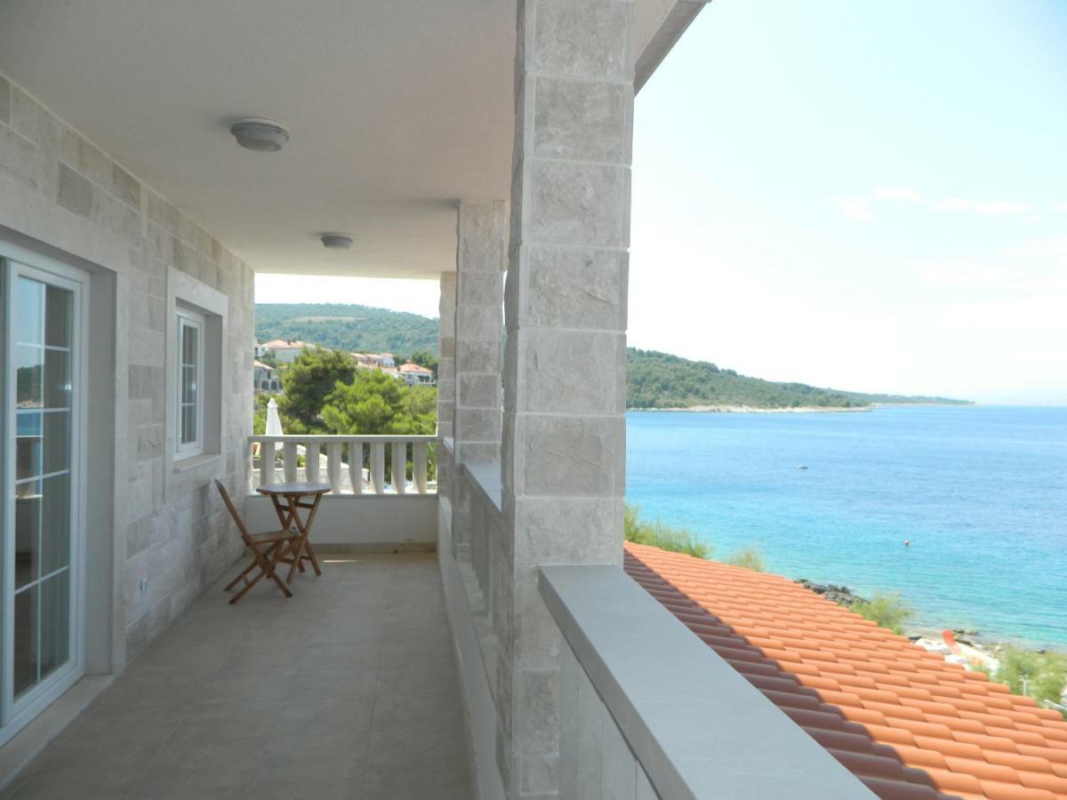 Schoenes Ferienhaus Direkt Am Meer 斯托莫斯卡 外观 照片